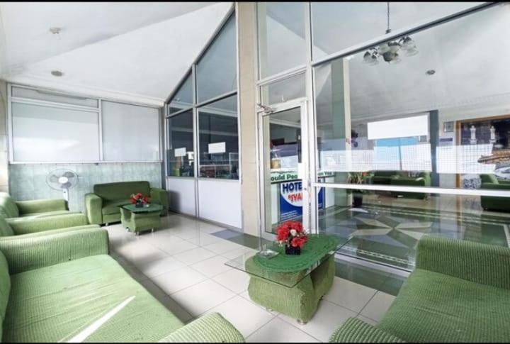 Hotel Krui Syariah Bagian luar foto