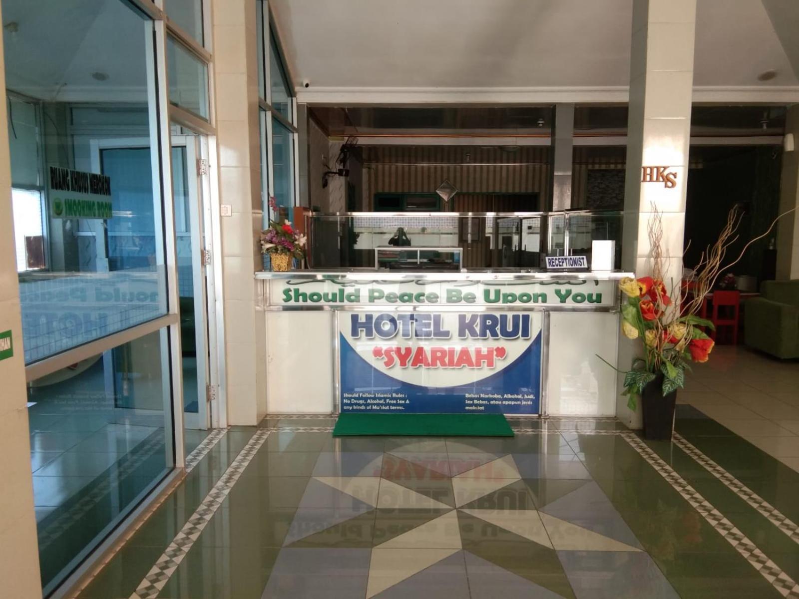 Hotel Krui Syariah Bagian luar foto